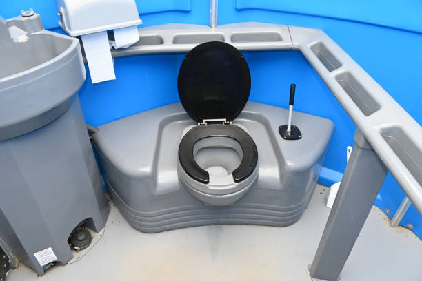 Best Wedding porta potty rental  in Erie, KS
